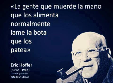 Los que muerden la mano