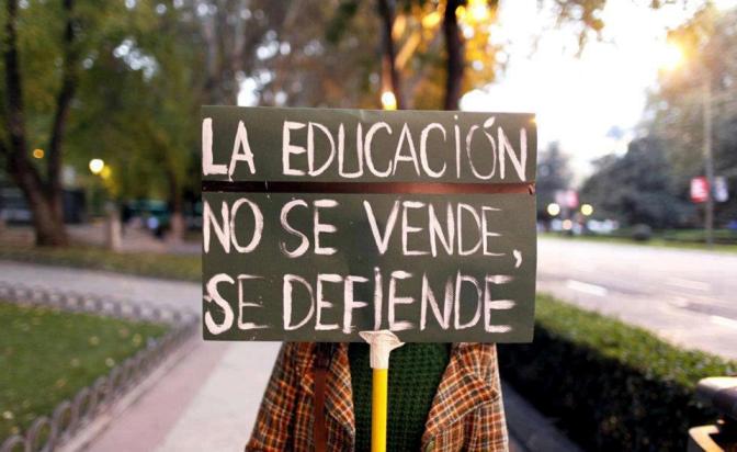 La educación no se vende, se defiende...
