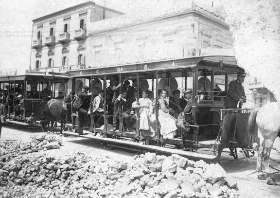 Tranvia de los Inmigrantes